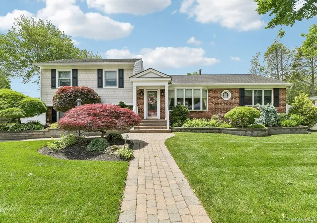 1st image of 23 Middle Dr, Huntington, NY 11743 | MLS# 993702