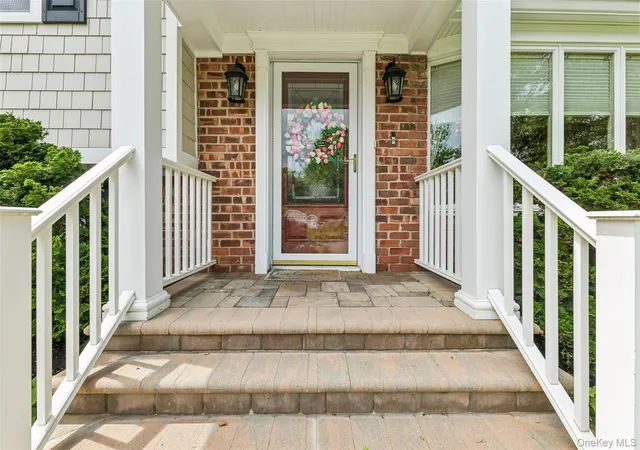 2nd image of 23 Middle Dr, Huntington, NY 11743 | MLS# 993702