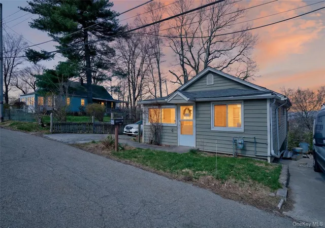 Homes for sale in Ossining, NY | 19 Samstag Ave, Ossining, NY 10562 | MLS# 993706