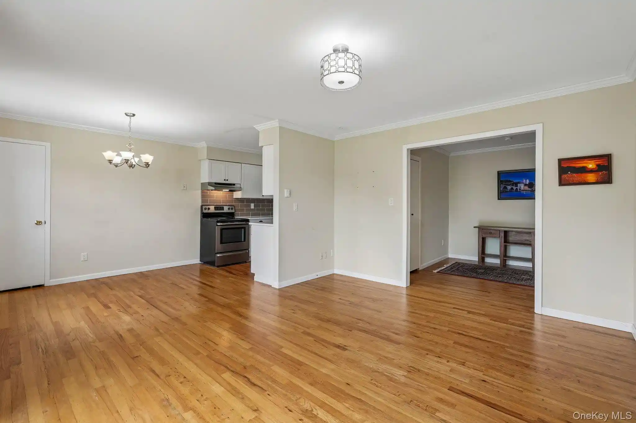 Listing Photo 2 - Condo for sale in 2 Germonds Vlg located at 2 Germonds Vlg, Clarkstown, NY 10954 - Unit #12