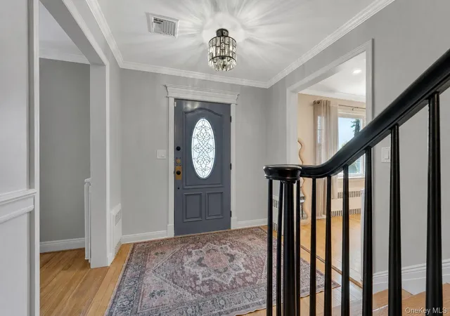 3rd image of 462 Rich Ave, Mount Vernon, NY 10552 | MLS# 993785