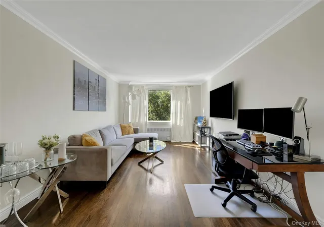 Homes for sale in White Plains, NY | 30 N Broadway #5E, White Plains, NY 10601 | MLS# 993791