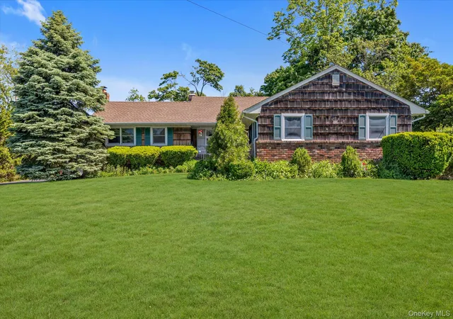 1st image of 21 Hamilton St, Amityville, NY 11701 | MLS# 993799