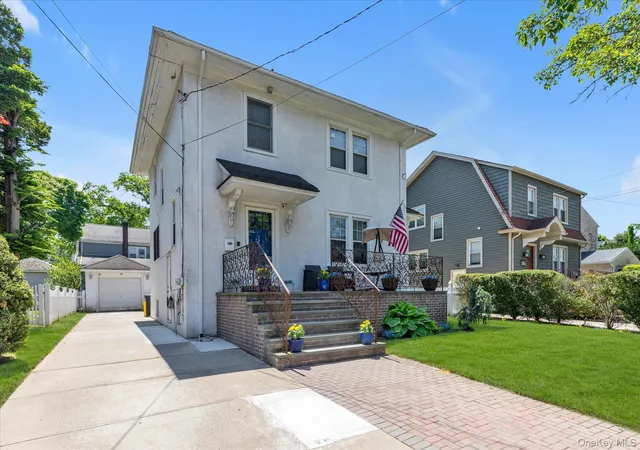 19th image of 1051 Roselle Pl, Hempstead, NY 11598 | MLS# 993845