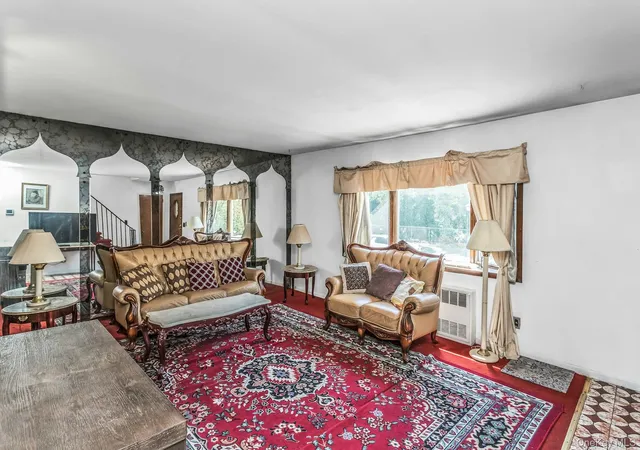 4th image of 325 N Service Rd, Roslyn Heights, NY 11577 | MLS# 993863