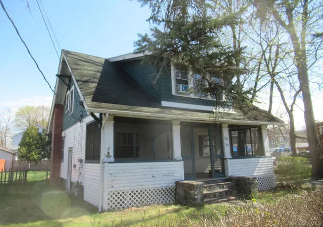 3rd image of 72 Waterstone Rd, Greenwood Lake, NY 10925 | MLS# 993896