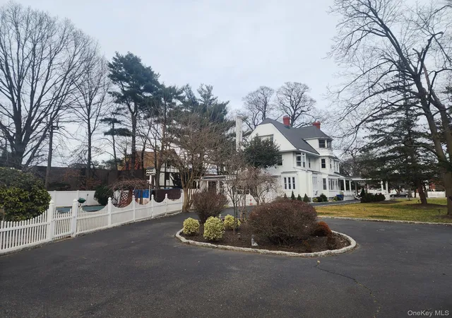 Photo 3 of Mansion for sale at 129 Hilton Ave, Hempstead, NY 11550 | MLS# 993913 | Listing updated on 2026-05-16