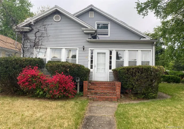 1st image of 32 Rosemont Blvd, White Plains, NY 10607 | MLS# 993955
