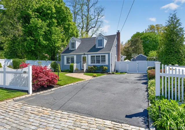 2nd image of 492 Atlantic St, East Northport, NY 11731 | MLS# 994019