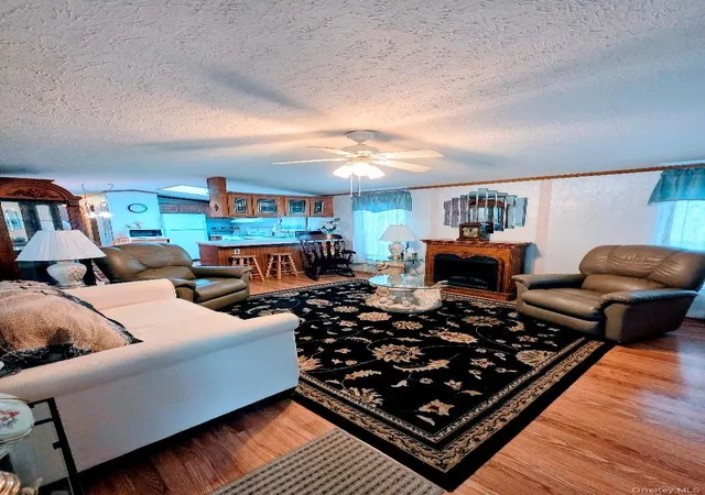 4th image of 37 Hubbard Ave #74, Riverhead, NY 11901 | MLS# 994029