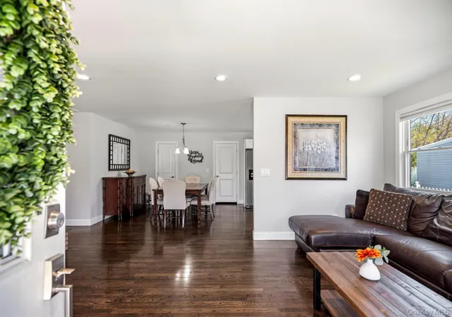 Photo 4 of Sale Pending at 11 Jackson St, East Islip, NY 11730 | MLS# 994033 | Listing updated on 2026-06-17