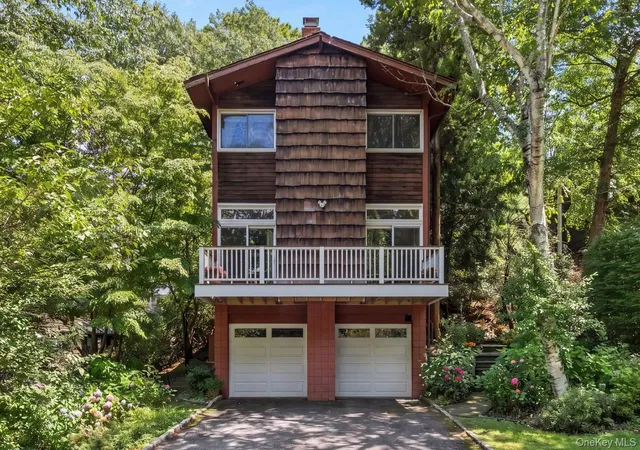 Photo 1 of Sale Pending at 73 Bramblebrook Rd, Greenburgh, NY 10502 | MLS# 994038 | Listing updated on 2026-10-21