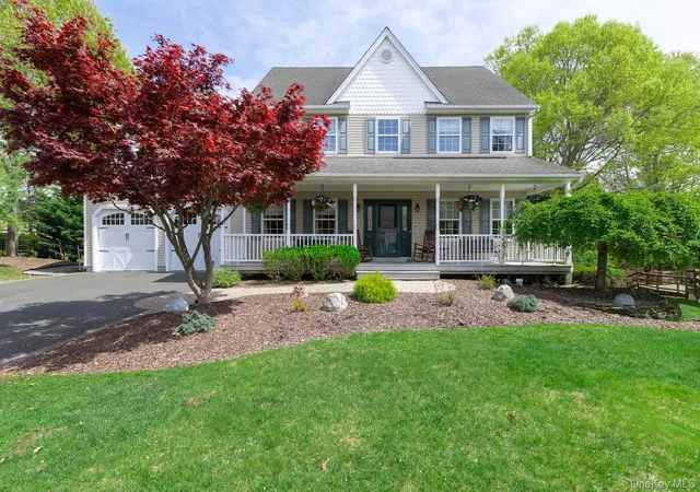 1st image of 2 Crystal Ct, Smithtown, NY 11787 | MLS# 994048
