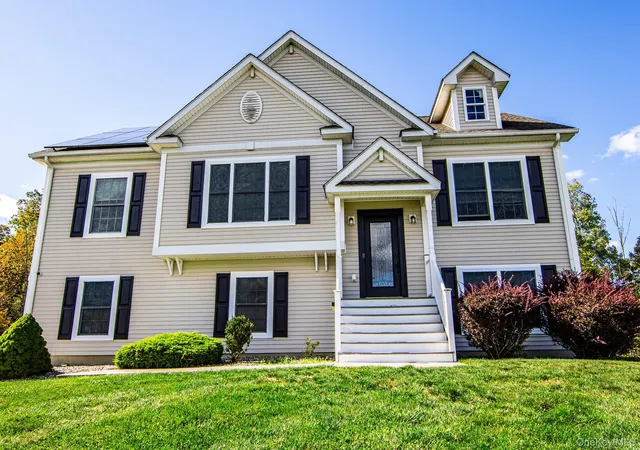 Photo 2 of Sale Pending at 5 Deangelis Dr, Monroe, NY 10950 | MLS# 994076 | Listing updated on 2026-06-20