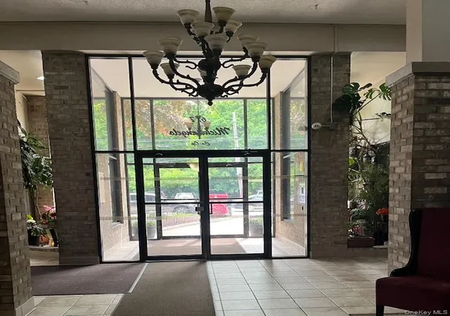 Photo 2 of Sale Pending at 687 Bronx River Rd #2A, Yonkers, NY 10704 | MLS# 994078 | Listing updated on 2026-10-06