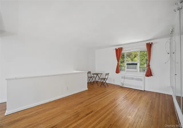 Photo 4 of House for sale at 228-14 Stronghurst Ave #Upper, Queens Village, NY 11427 | MLS# 994091 | Listing updated on 2026-10-17