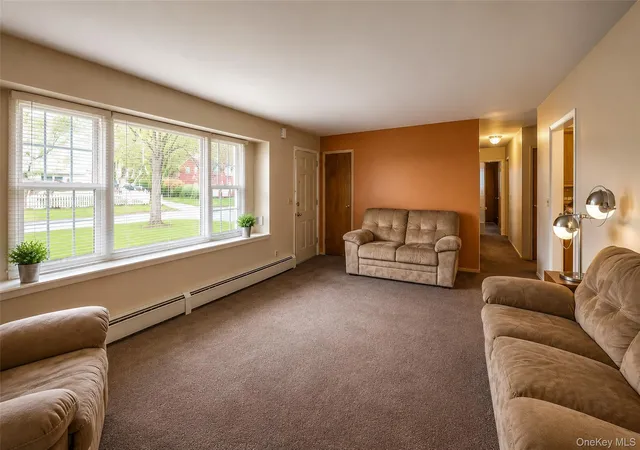 5th image of 15 Pleasant Dr, Woodbury, NY 10930 | MLS# 994137