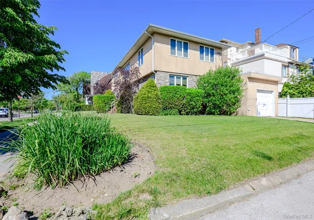 3rd image of 13802 Rockaway Beach Blvd, Rockaway Park, NY 11694 | MLS# 994141