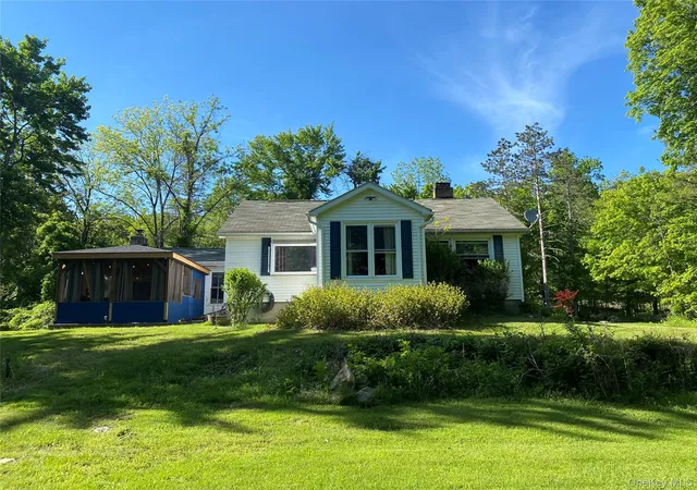 Homes for sale in Shawangunk, NY | 894 Upper Mountain Rd, Shawangunk, NY 12566 | MLS# 994142