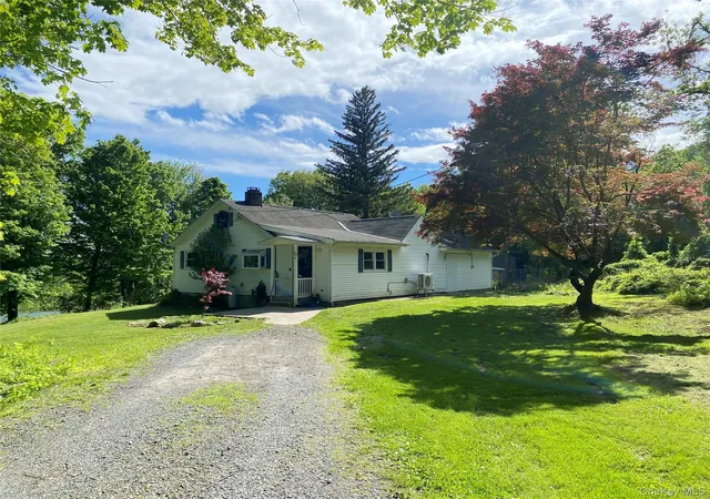 Homes for sale in Shawangunk, NY | 894 Upper Mountain Rd, Shawangunk, NY 12566 | MLS# 994142