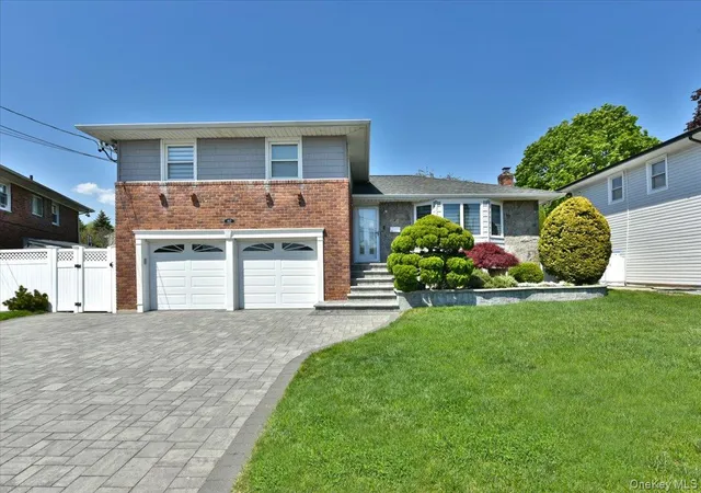 1st image of 837 Beckman Dr, Hempstead, NY 11710 | MLS# 994147