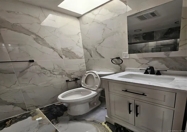 Photo 3 of Sale Pending at 2 Jardine Pl, Brooklyn, NY 11233 | MLS# 994178 | Listing updated on 2026-06-27