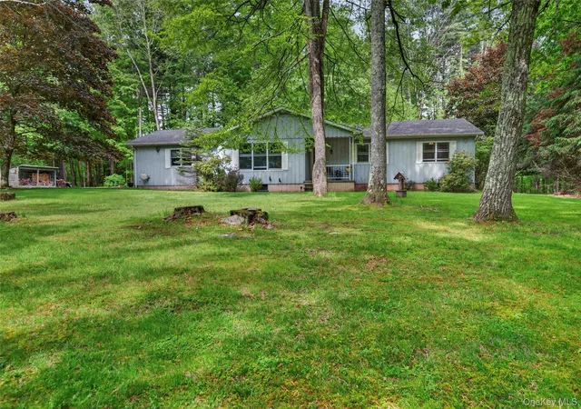 Homes for sale in Highland, NY | 11 Fairway Dr, Highland, NY 12743 | MLS# 994193