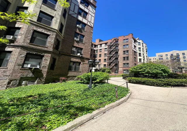 Photo 1 of Sale Pending at 754 Brady Ave #201, Bronx, NY 10462 | MLS# 994229 | Listing updated on 2026-06-16