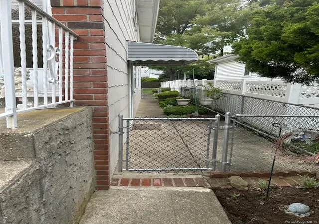 3rd image of 30 Malverne Ave, Malverne, NY 11565 | MLS# 994252