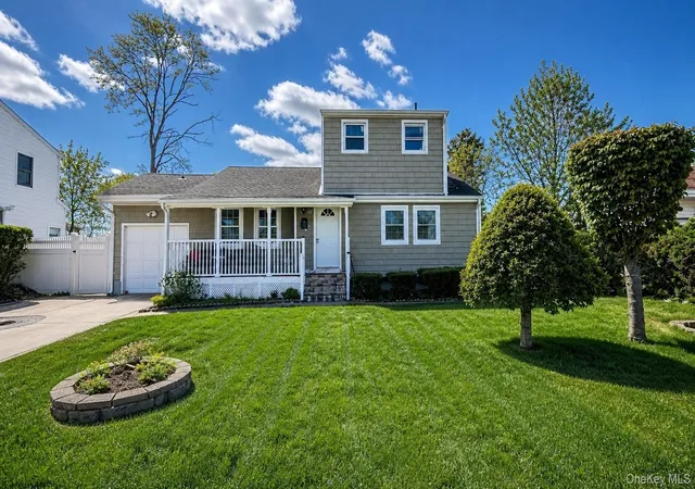 2nd image of 52 Stockton St, Brentwood, NY 11717 | MLS# 994263