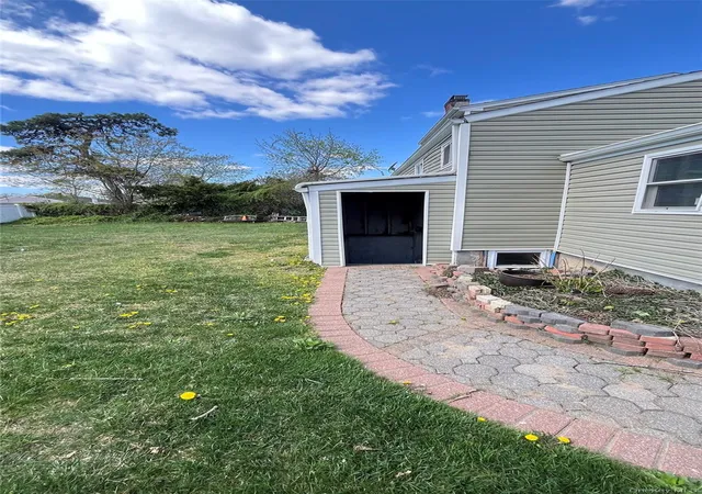 3rd image of 52 Stockton St, Brentwood, NY 11717 | MLS# 994263