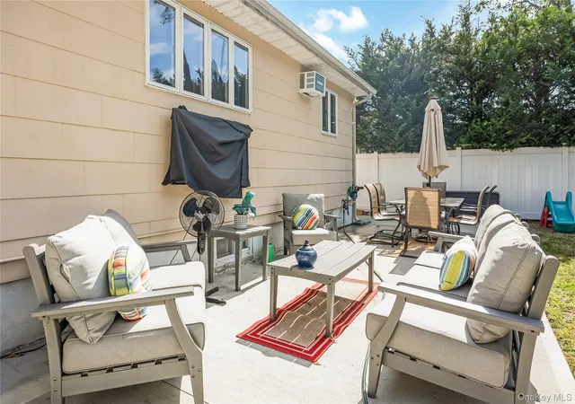 33rd image of 787 Frankford Rd, West Babylon, NY 11704 | MLS# 994264