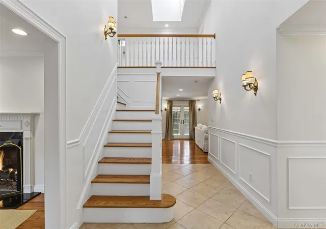 3rd image of 111 Palmyra Ave, Hempstead, NY 11598 | MLS# 994317