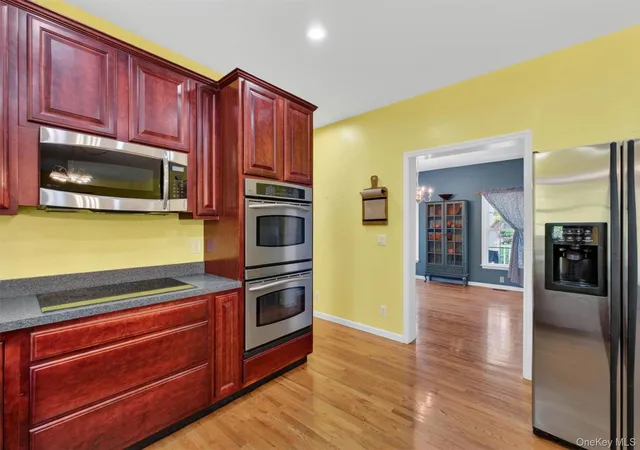 Photo 4 of Single family home for sale at 172 Westchester Ave, Buchanan, NY 10511 | MLS# 994355 | Listing updated on 2026-10-24
