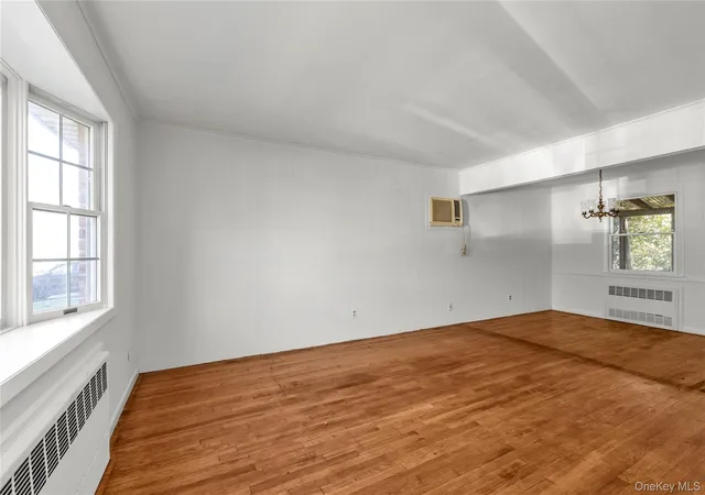 Homes for sale in North Hempstead, NY | 65 Grant Ave, North Hempstead, NY 11507 | MLS# 994372