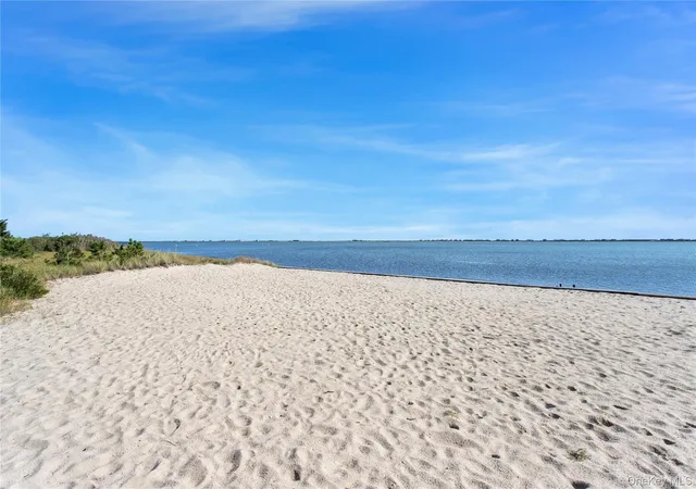Photo 3 of Single family home for sale at 27 Canvasback Ln, East Quogue, NY 11942 | MLS# 994387 | Listing updated on 2026-05-06