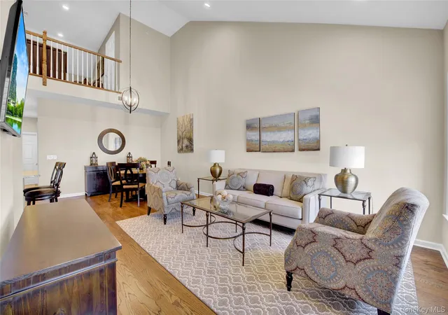 4th image of 107 Spring Dr, Hempstead, NY 11783 | MLS# 994424
