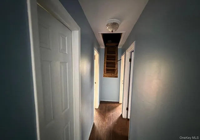 Photo 4 of Single family home for sale at 209 Moffitt Blvd, Islip, NY 11751 | MLS# 994434 | Listing updated on 2026-09-28