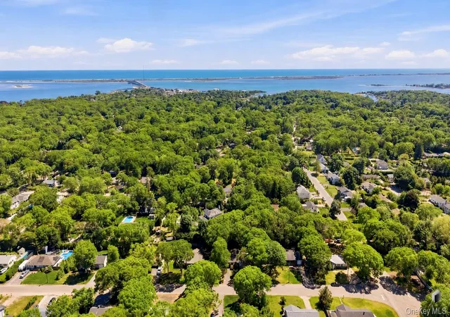 Homes for sale in Southampton, NY | 17 Yale Dr, Southampton, NY 11946 | MLS# 994480