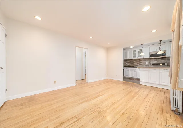 4th image of 67-58 223 Pl #Lower, Oakland Gardens, NY 11364 | MLS# 994487