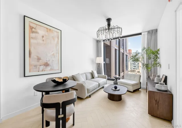 4th image of 133-25 37Th Ave #8K, Flushing, NY 11354 | MLS# 994493