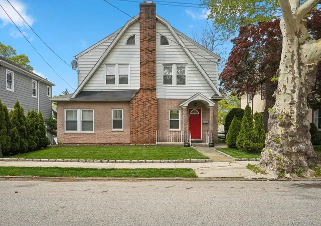 Homes for sale in Yonkers, NY | 169 Devoe Ave, Yonkers, NY 10705 | MLS# 994501