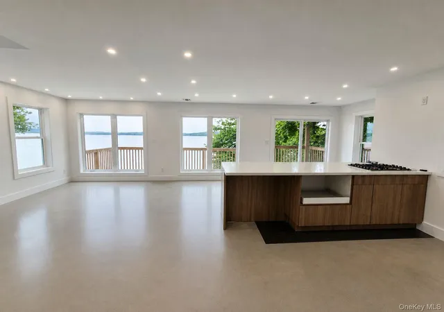2nd image of 44 Riverside Ave, Haverstraw, NY 10927 | MLS# 994512