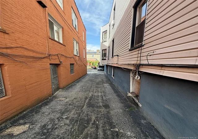 Photo 3 of Sale Pending at 1129 Beach Ave, Bronx, NY 10472 | MLS# 994525 | Listing updated on 2026-06-21