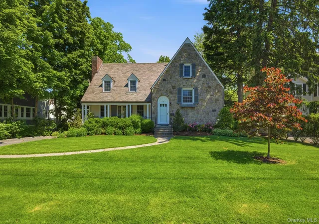 Homes for sale in Scarsdale, NY | 69 Tunstall Rd, Scarsdale, NY 10583 | MLS# 994527