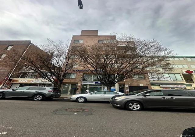 2nd image of 40 24 76th St #3B, Elmhurst, NY 11373 | MLS# 994529