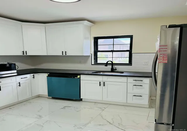 Photo 2 of Sale Pending at 2121 Troy Ave, Brooklyn, NY 11234 | MLS# 994538 | Listing updated on 2026-08-15