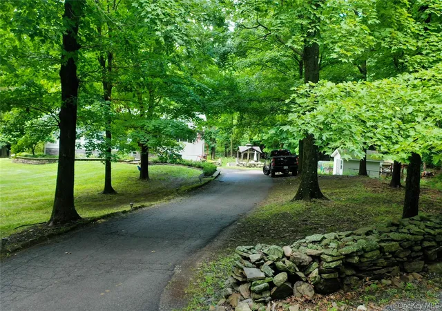 Photo 5 of Single family home for sale at 72 Old Quaker Hl Rd, Blooming Grove, NY 10950 | MLS# 994539 | Listing updated on 2026-08-31