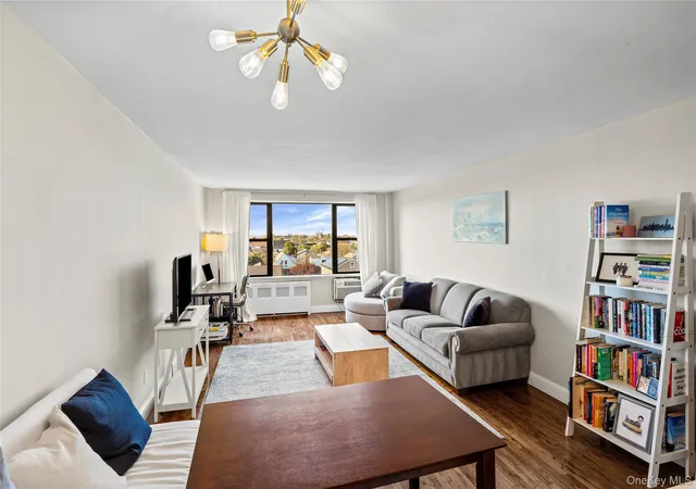 4th image of 333 Long Bch Rd, Long Beach, NY 11558