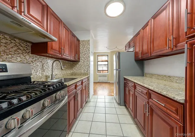 3rd image of 83-25 Vietor Ave #7-G, Elmhurst, NY 11373 | MLS# 994554